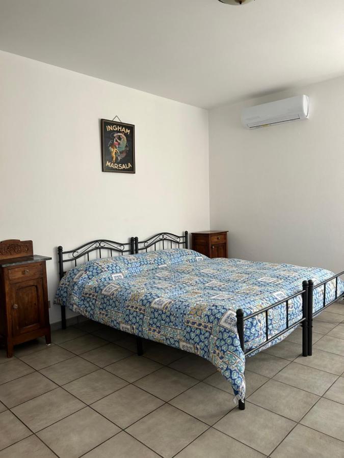 Takalcastel 2 Apartment Cisterna d'Asti Bagian luar foto